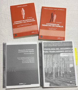 Libros UNED. Primero de trabajo Social