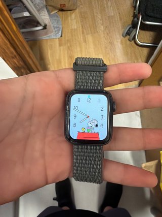 Apple Watch SE 40mm GPS + Cellular
