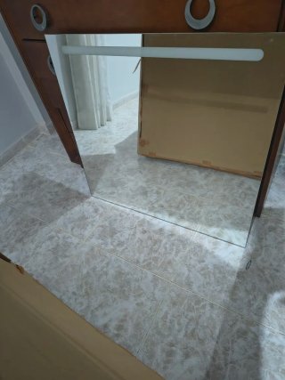 Espejo LED de madera