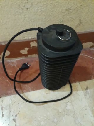 Lámpara Mata Insectos Negra