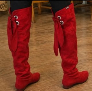 Botas altas rojas Mustang talla 39