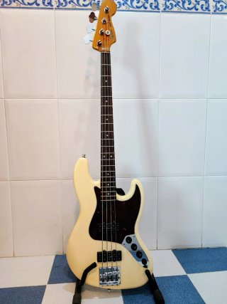 Bajo Fender Jazz Bass Modern Player