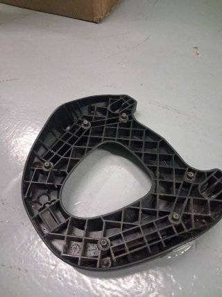 Parrilla Givi para Baúl Trekker Outback