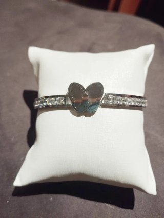 Pulsera  plateada con circonitas de mariposa