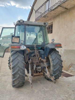 Tractor Massey Ferguson 6140