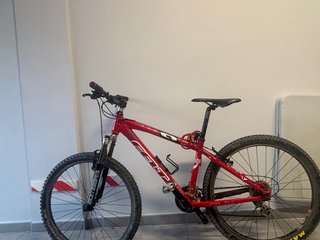 Bicicleta de Montaña MTB Felt Roja