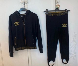 Tuta Umbro bambina nero e oro 11-12 anni