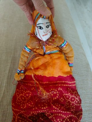 Marioneta decorativa artesanal
