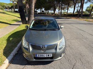 Toyota Avensis 1.8. Garantia. Transferencia .