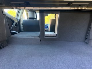 Toyota Avensis 1.8. Garantia. Transferencia .