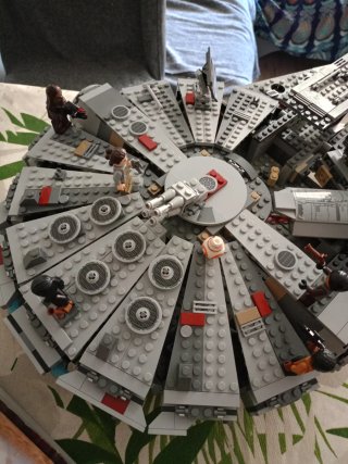 LEGO Star Wars Halcón Milenario 75105