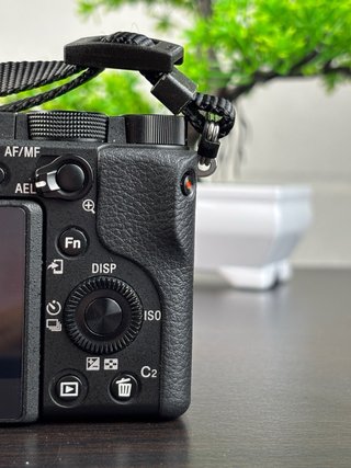 Sony a6400 Cámara Mirrorless + Lente 16-50mm Oss