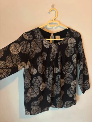 Blusa Fos Estampado Geométrico Negro y Gris