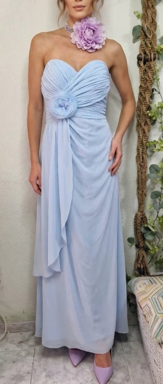 Vestido largo azul con flor