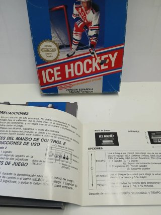Ice Hockey (Nintendo NES) - caja pequen̈a