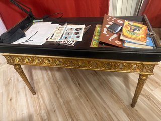 Escritorio Antiguo de Madera