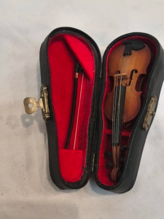 Violín en Miniatura con Estuche