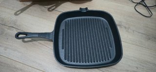 Set de 4 Sartenes y Parrilla de Hierro