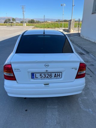 Opel Astra 2000