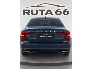 Volvo S60 T8 Recharge R-Design Auto 287 kW (390 CV)