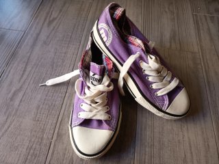 Bambas/lonas Mustang n. 36 color malva, 7€