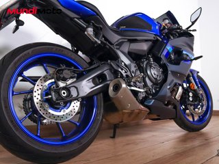 YAMAHA R7 A2