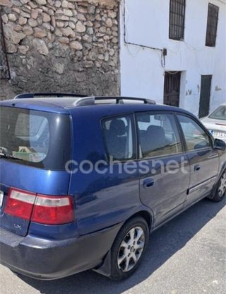 KIA Carens 2003