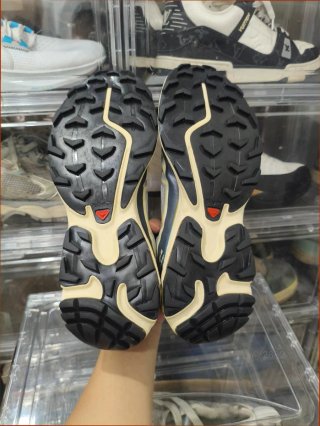 Salomon XT-6 Talla 40 Beige/Gris