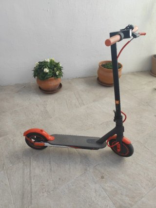 Patinete Eléctrico Xiaomi Naranja/Negro