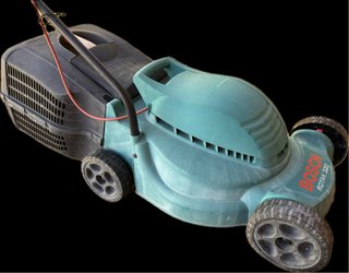 Cortacésped Eléctrico Bosch Rotak 320