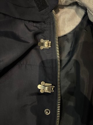 Parka azul marino  de la marca Newcaro con Capucha
