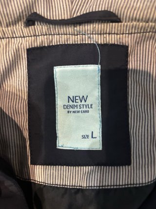 Parka azul marino  de la marca Newcaro con Capucha