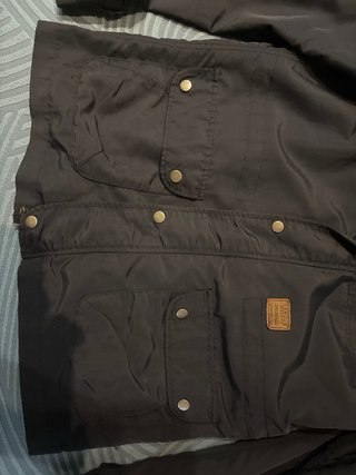 Parka azul marino  de la marca Newcaro con Capucha