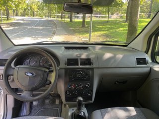 Ford Tourneo Connect 2005