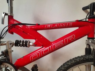 Bicicleta de Montaña Roja 24'