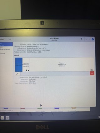 Dell Vostro 3550 intel i5 8gb ram 256gb SSD