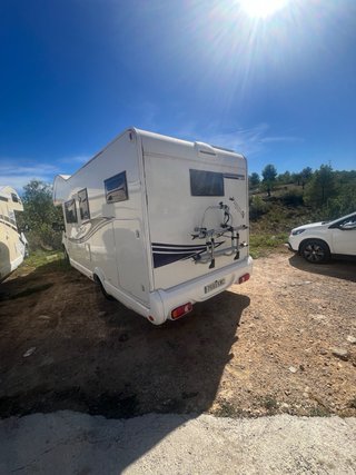 Autocaravana Blucamp 2019 6 plazas muy equipada
