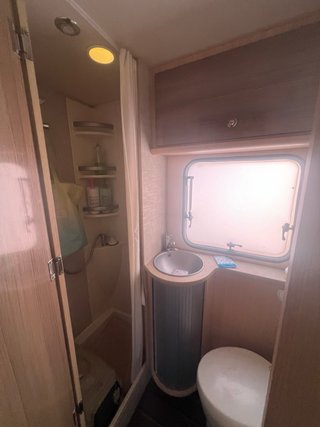 Autocaravana Blucamp 2019 6 plazas muy equipada