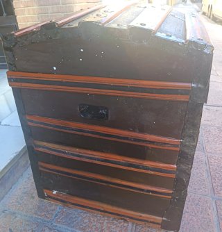 Baúl Antiguo de Madera