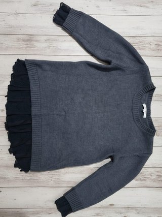 Jersey Gris con Detalle de Encaje
