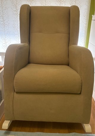 Sillón de lactancia color beige