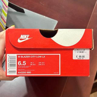 Zapatillas Nike Beige Talla 37.5