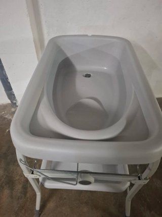 Bañera para bebé con soporte