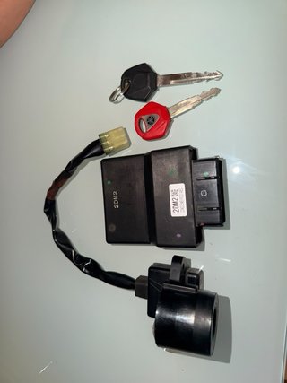 Centralita CDI Yamaha 2DM2 con llaves