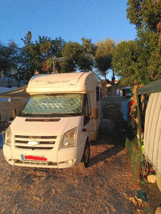 Autocaravana Ford rimor perfilada