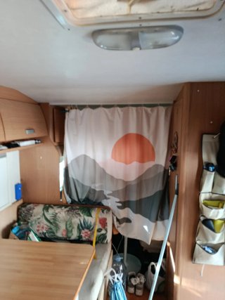 Autocaravana Ford rimor perfilada