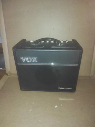 Amplificador Vox Valvetronix VT20+