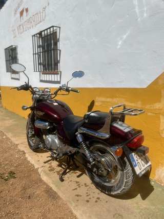 Hyosung Aquila GV 125 - Moto Custom