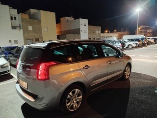 Peugeot 5008 2014