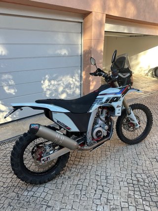 AJP PR7 Extreme con escape Doma